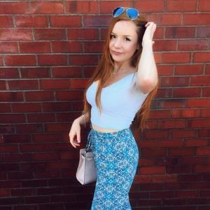 Meet your Posher, Monica